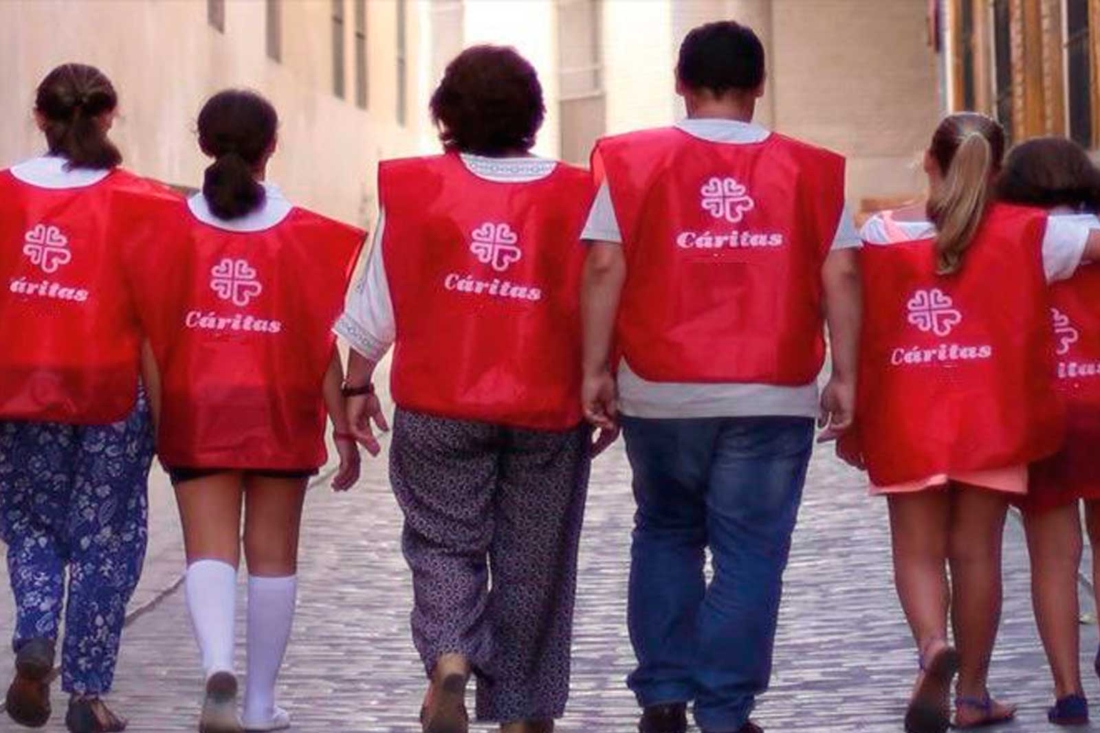 “Sentado a la mesa con ellos (Lc 24, 18)”. Día de la Caridad 2020